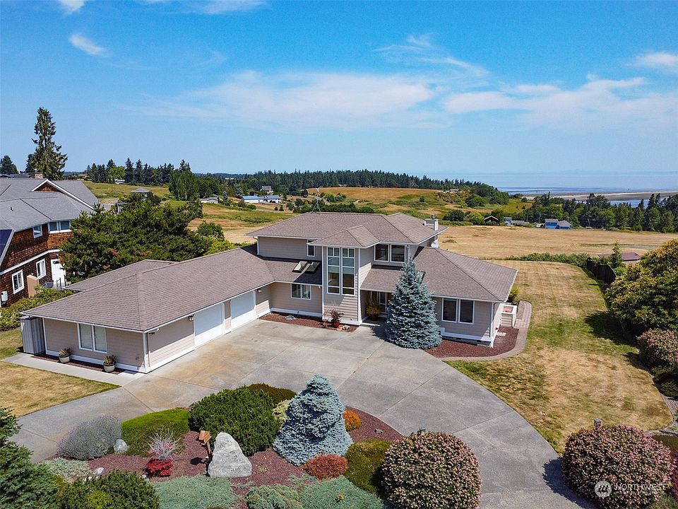 1st image of 721 Spyglass Lane