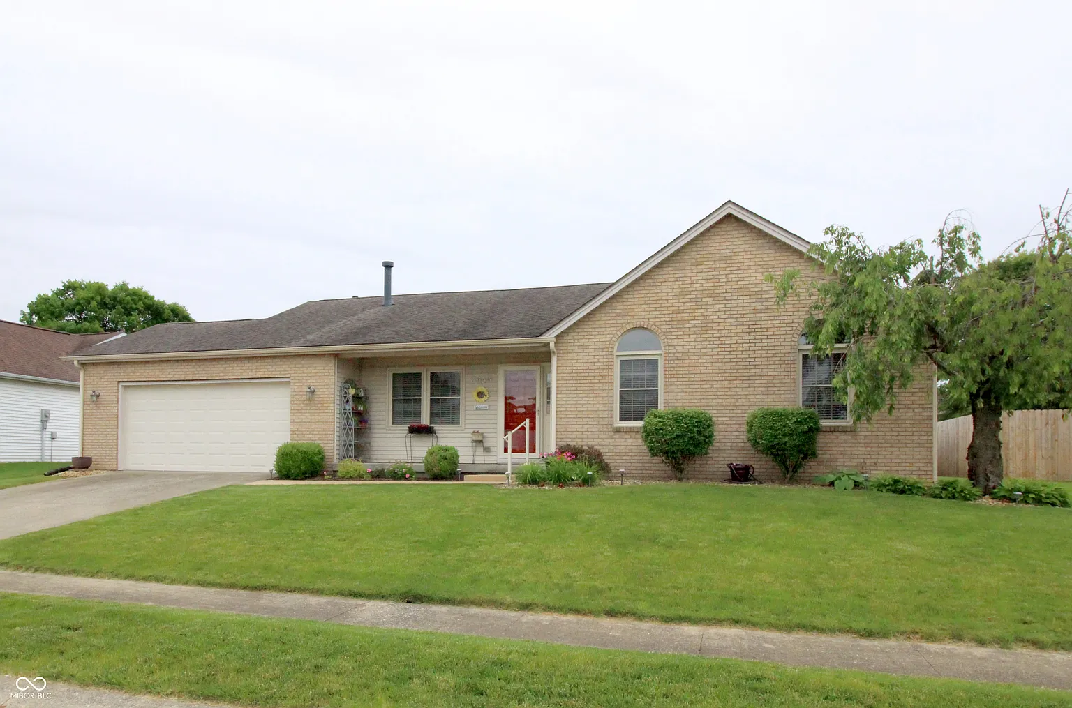 3645 Richland Dr photo 1