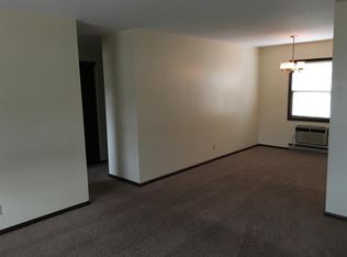 2820 Birch St APT 1, Eau Claire, WI 54703