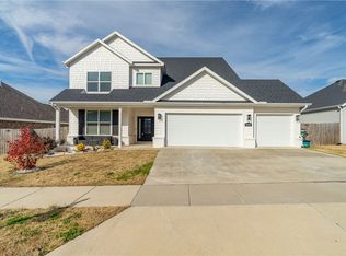 3048 E Calgary St, Fayetteville, AR 72701