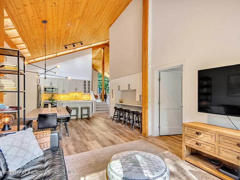432 Fairway Dr — Photo 10