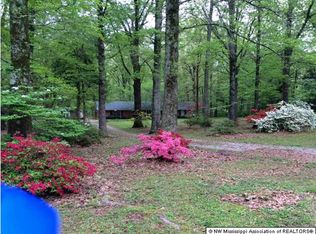 5935 Spring Creek Dr, Olive Branch, MS 38654