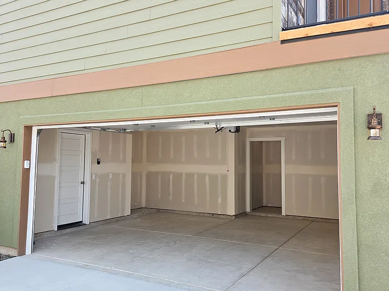2953 N Maple Grove Rd — Photo 7