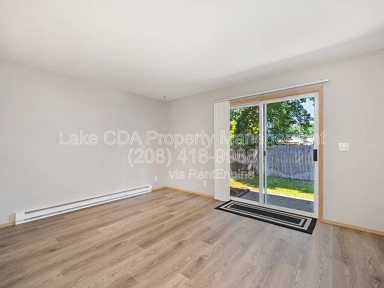 1611 E Montana Ave #C — Photo 12