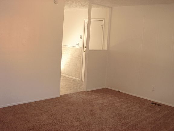 2nd image of 10131 E 33rd St