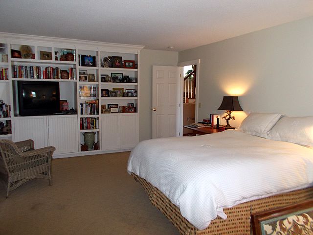 2nd image of 13 Millay Ct #41