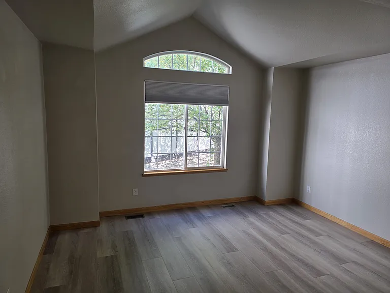 1632 Foxhall Ct — Photo 33