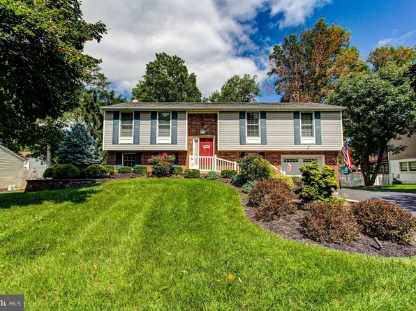 173 Bateman Rd, Langhorne, PA 19047