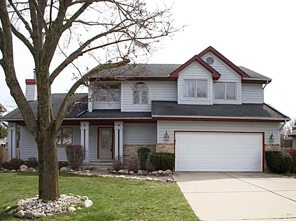 3972 W Sunwind Dr, Okemos, MI 48864