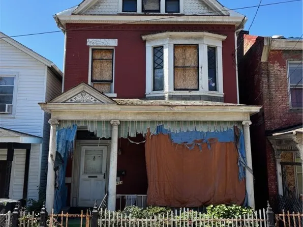 414 Mills Ave, Braddock, PA 15104