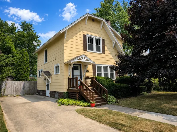 927 Chelsea Ave, Erie, PA 16505