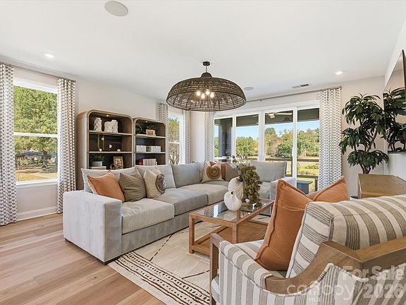 3rd image of 1323 Sandstar Ln