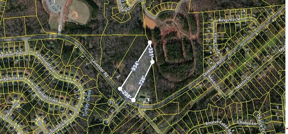 2nd image of 422 Lavender Rd