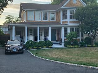 13 Roland Ave, Norwalk, CT 06855