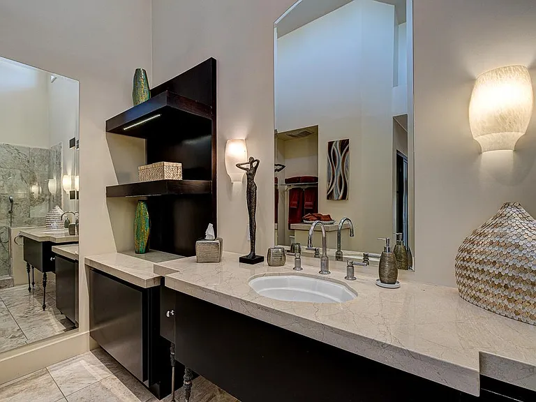 7277 Mission Hills Dr — Photo 24