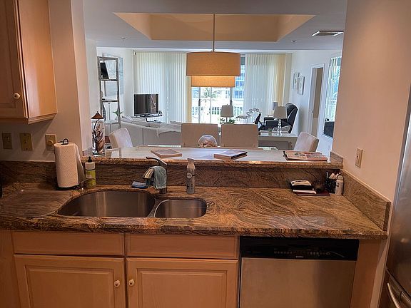 5th image of 579 NE Plantation Rd APT N208