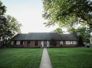 1330 Heritage Dr, Hastings, NE 68901