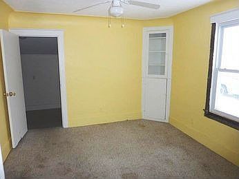 2nd image of 126 E Livingston Dr