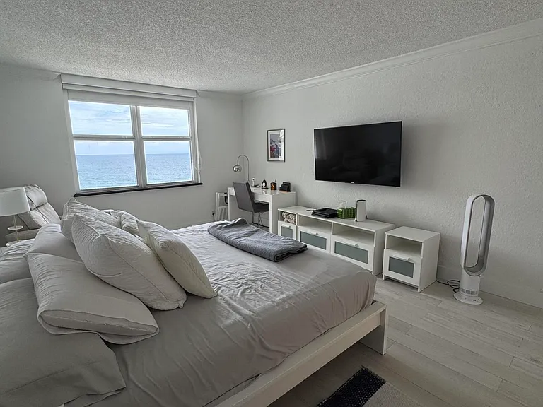 5200 N Ocean Blvd #1514A — Photo 22