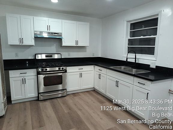 3rd image of 1120 W Aeroplane Blvd #1