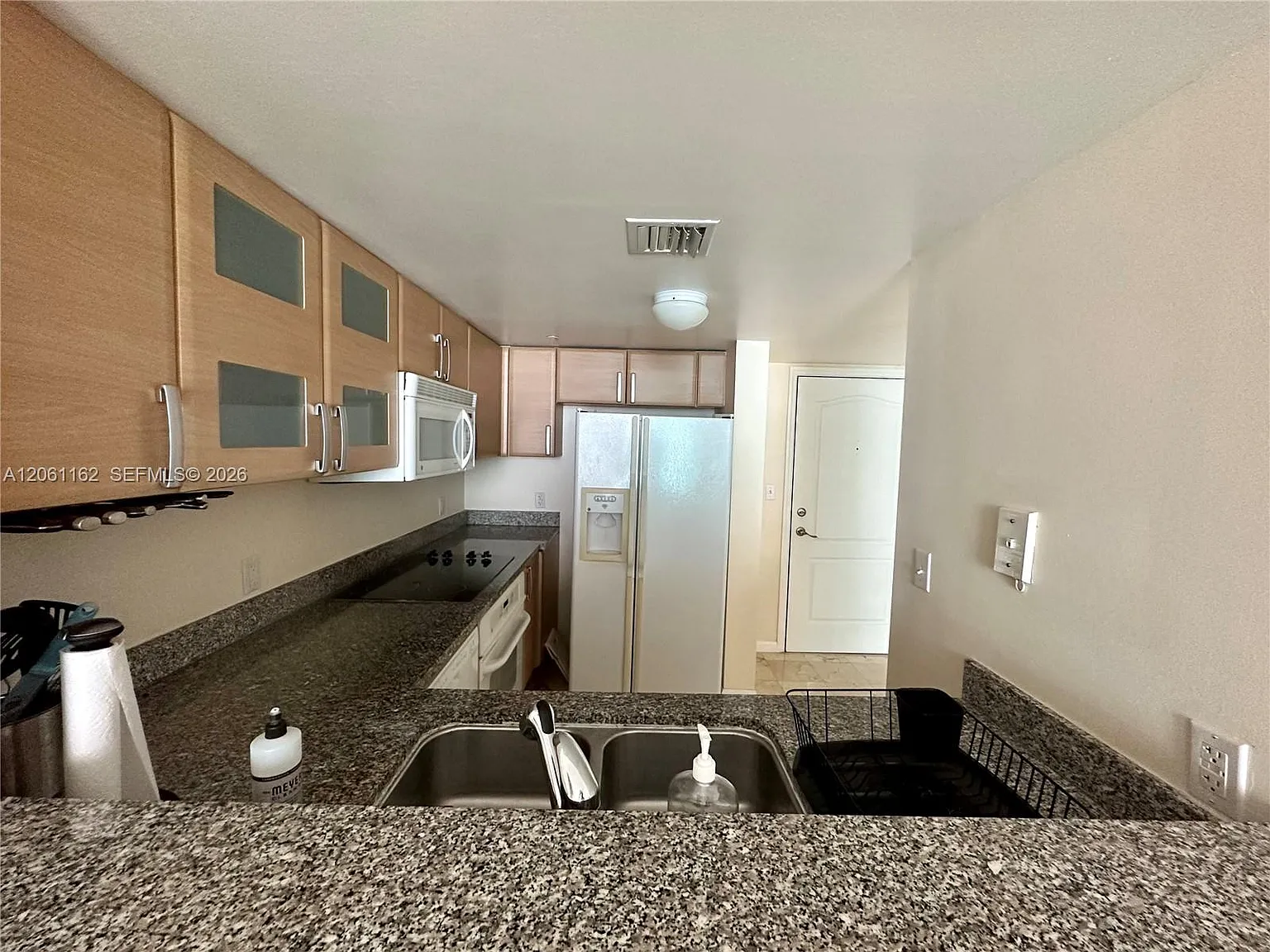 Skyline On Brickell Condo — Photo 4
