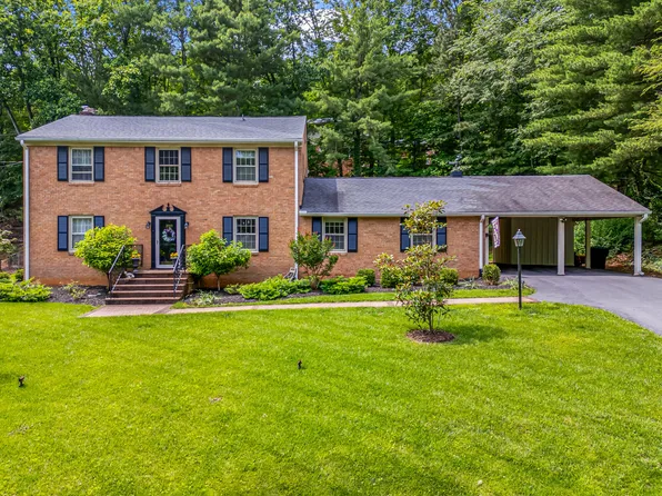 2011 Cantle Ln, Roanoke, VA 24018