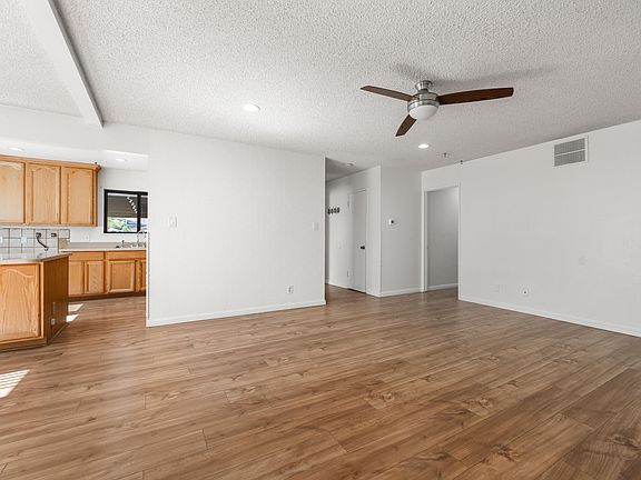 5th image of 44528 Lostwood Ave