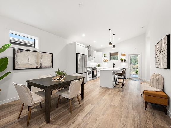 5th image of 3025 Royston Rd #43