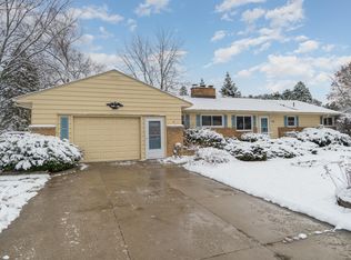 708 Handy Dr, Bay City, MI 48706