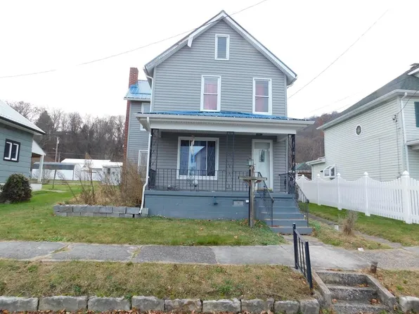 14048 2nd St, Mount Union, PA 17066