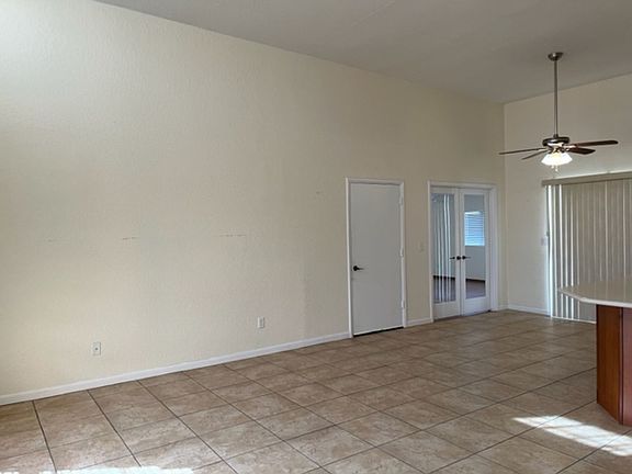 2nd image of 2425 Seabring Dr