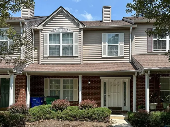 815 Oak Tree Blvd NW, Christiansburg, VA 24073