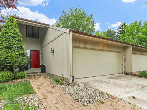 4007 Farmington Dr Unit A, Champaign, IL 61822