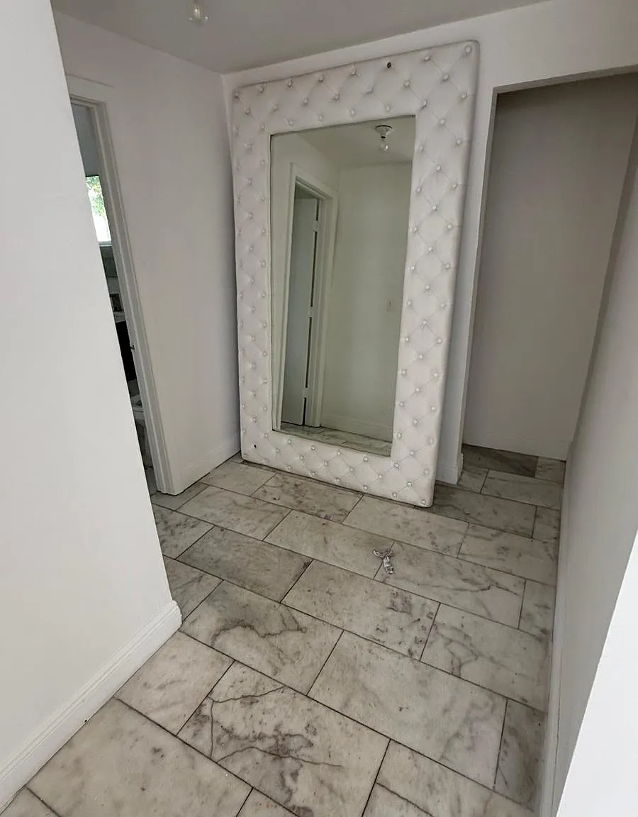 2 bed, 900 sqft, $2,600 — Photo 3
