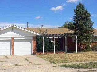 2542 Charles St, Pampa, TX 79065