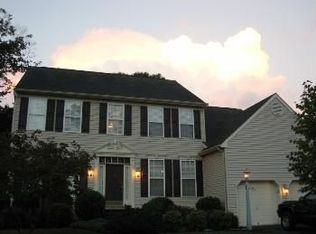 8235 Green Ice Dr, Pasadena, MD 21122