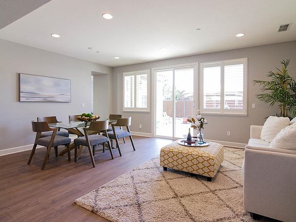 4th image of 15920 Dondolare St