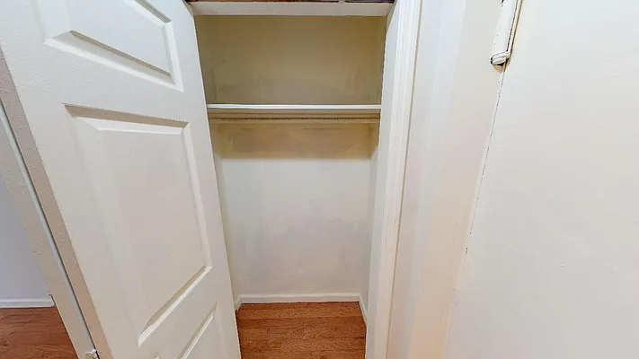 Rented by Metro Garden Realty NYC | media 32