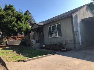 1047 NE Lincoln St, Roseburg, OR 97470