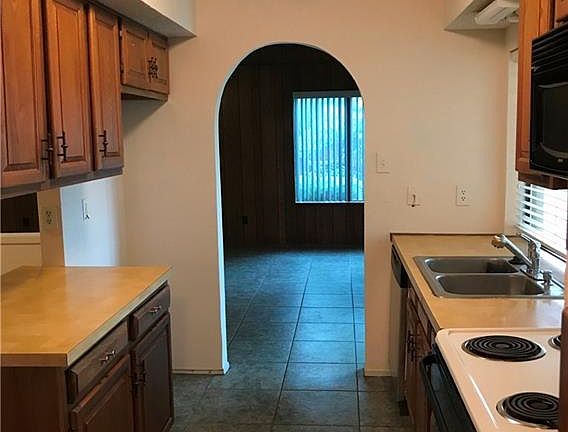 3rd image of 2934 Big Ben Ln
