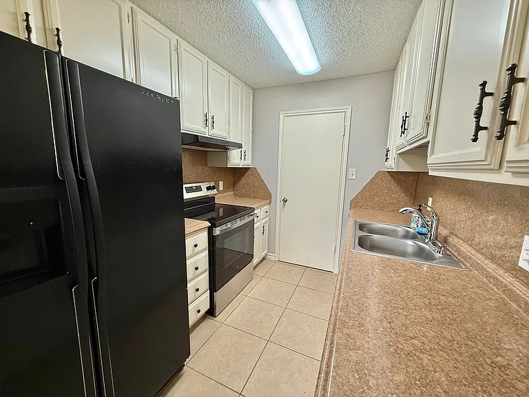 1629 Susan Dr — Photo 5