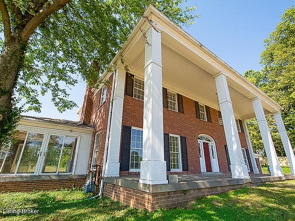 3rd image of 3411 Highland Preserve Way