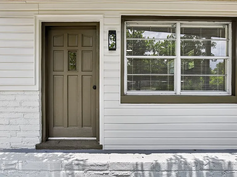 2149 Corot Dr — Photo 8