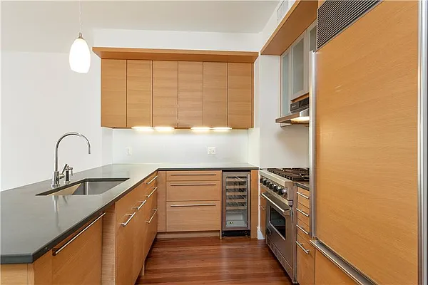 Sold by William Raveis Real Estate | media 2