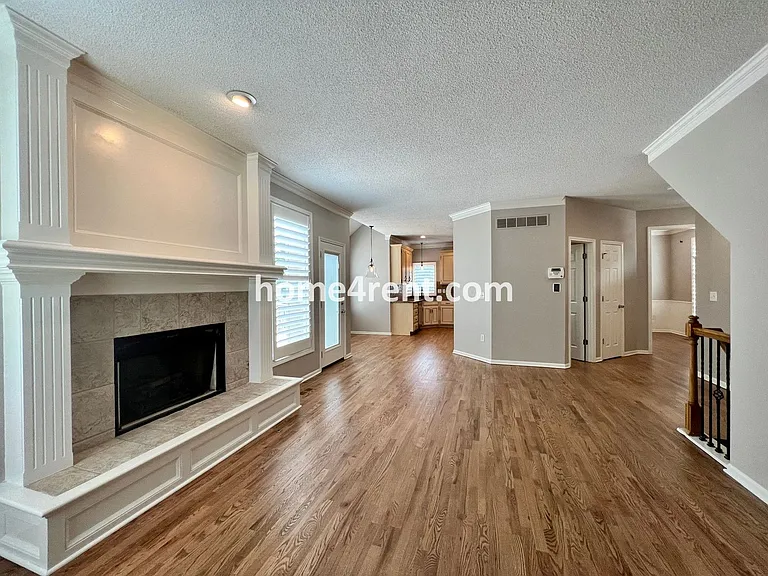 14068 W 147th Pl — Photo 10