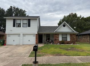 7621 Echo Hill Dr, Watauga, TX 76148