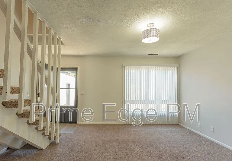 6235 Holdrege St #A3-apt A3 — Photo 5