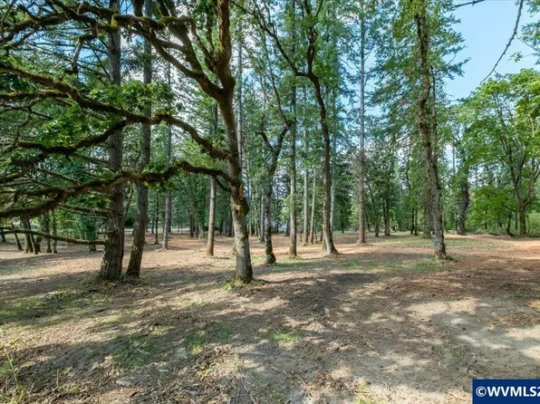 1101 & 1102 Valley View Dr NW, Albany, OR 97321