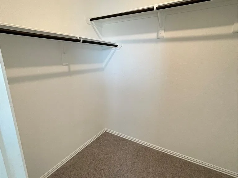 8111 Royal Palm Ct — Photo 18