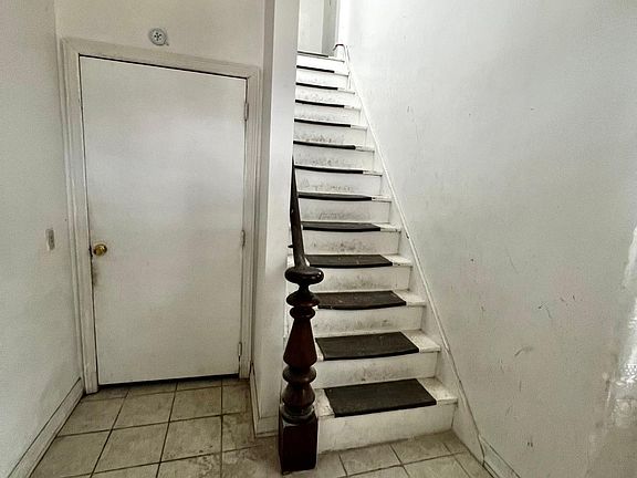 4th image of 43 Wawayanda Ave #2